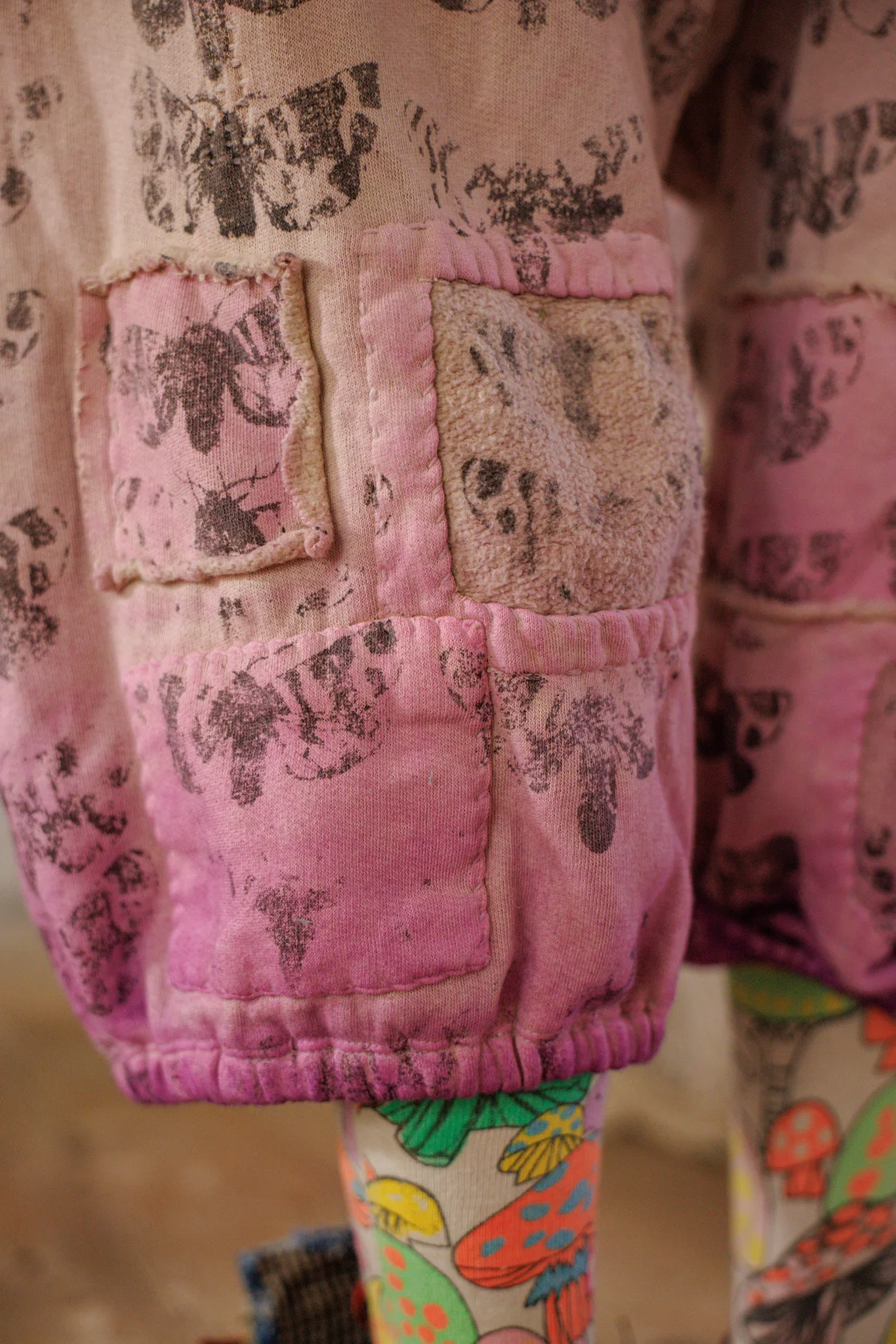 Moth Cali Sweat Shorts - Image 9