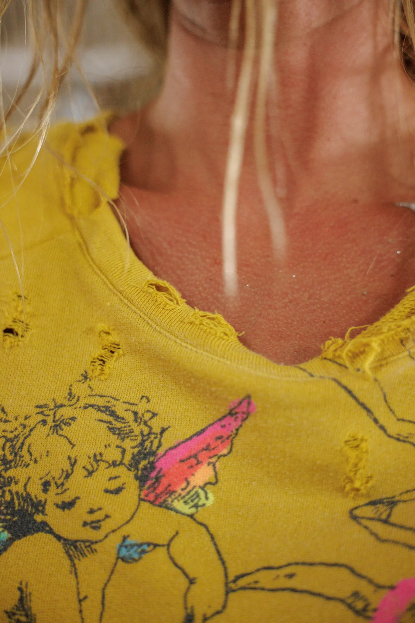 Neon Bluebonnet Richi Sweatshirt - Image 10