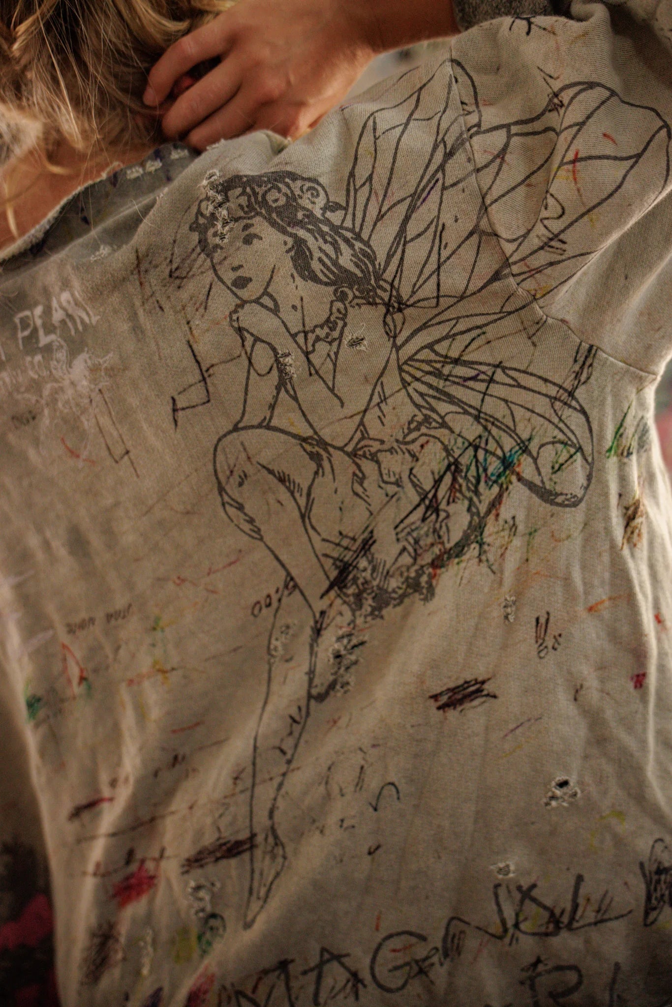 Stella Marais Radiate Love Hermosa Sweatshirt - Image 11