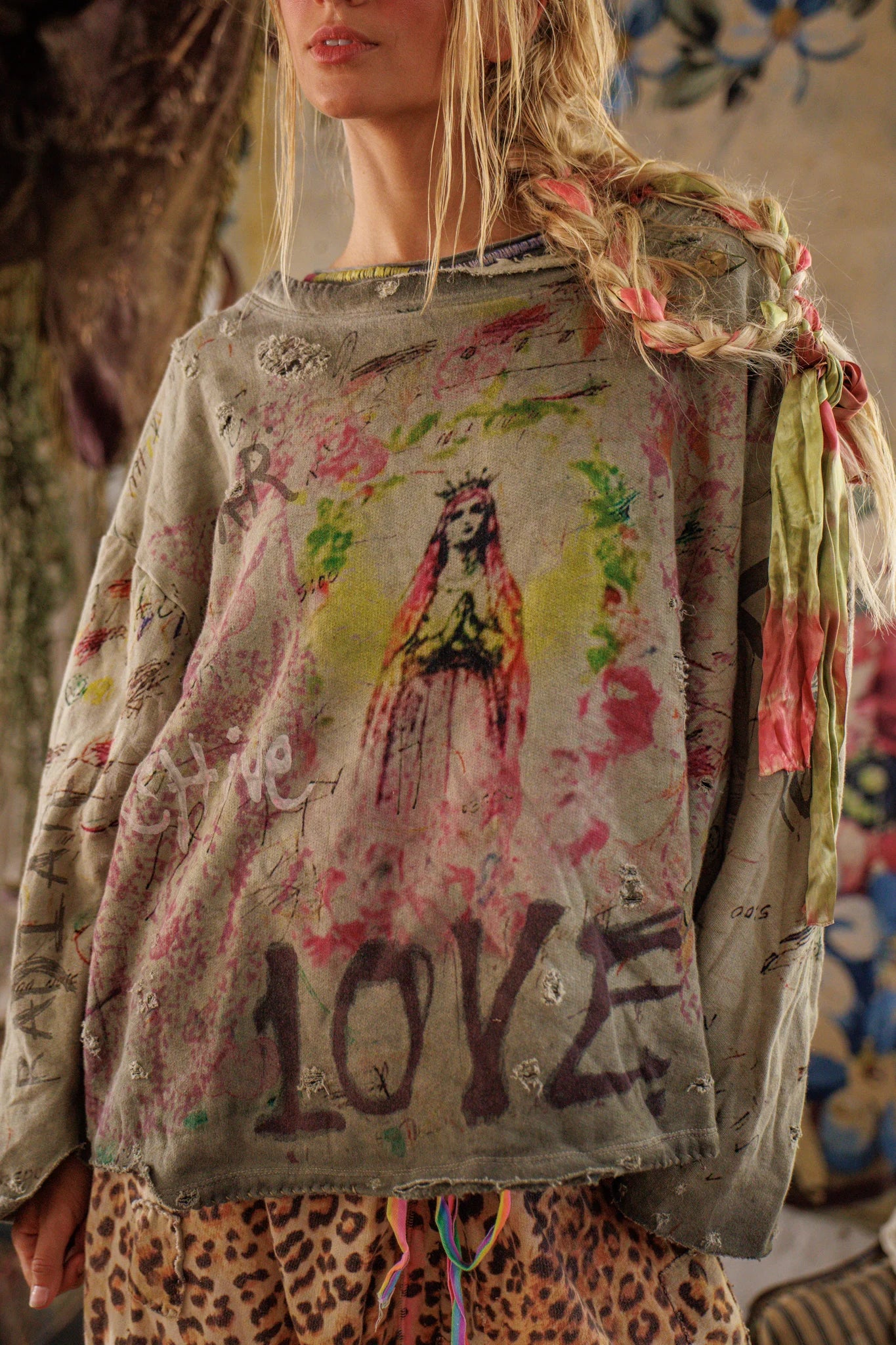Stella Marais Radiate Love Hermosa Sweatshirt - Image 4